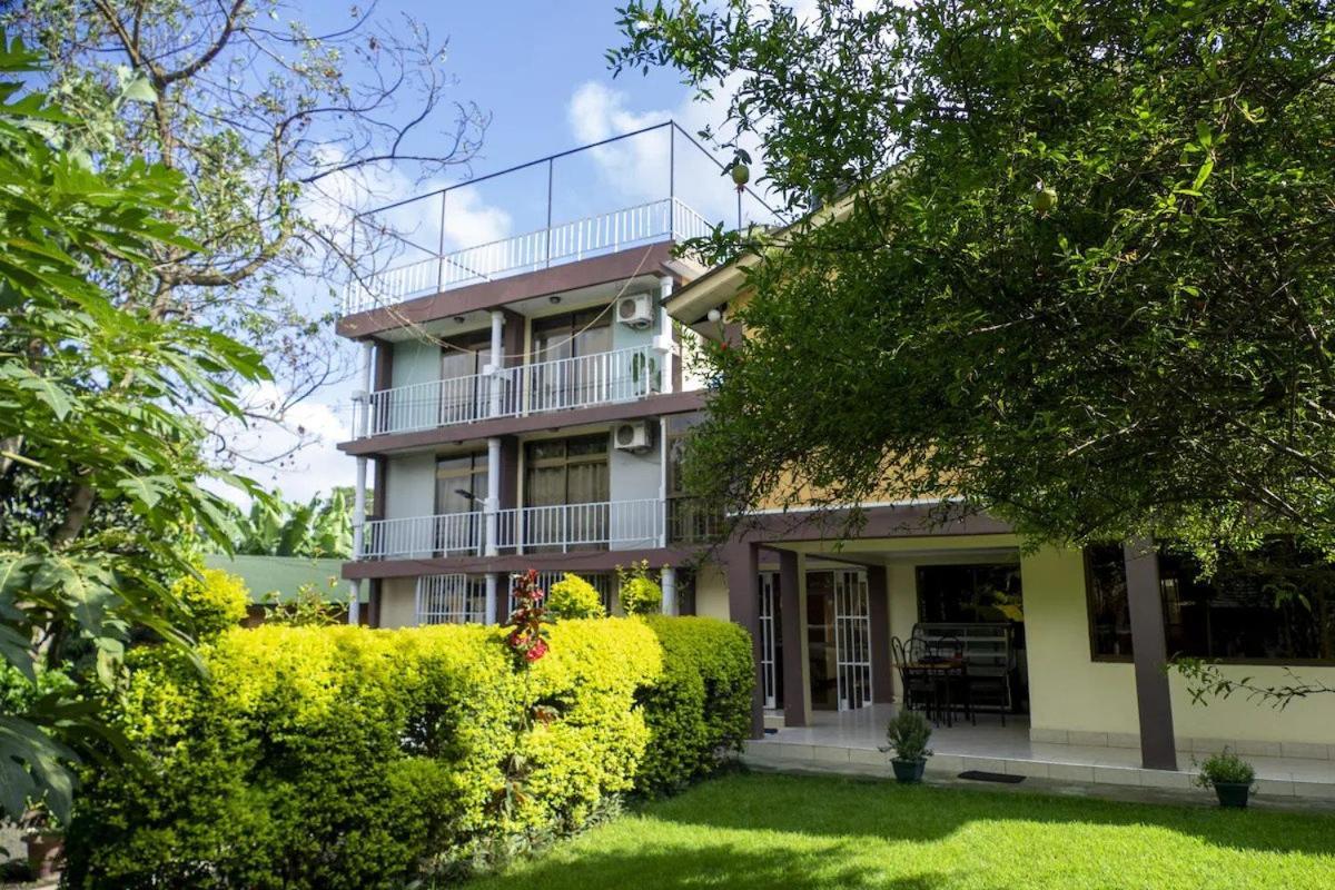 Runako Lodge Arusha Kültér fotó